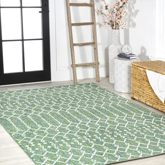 Green And Cream Trellis Indoor Outdoor Area Rug Photo 8