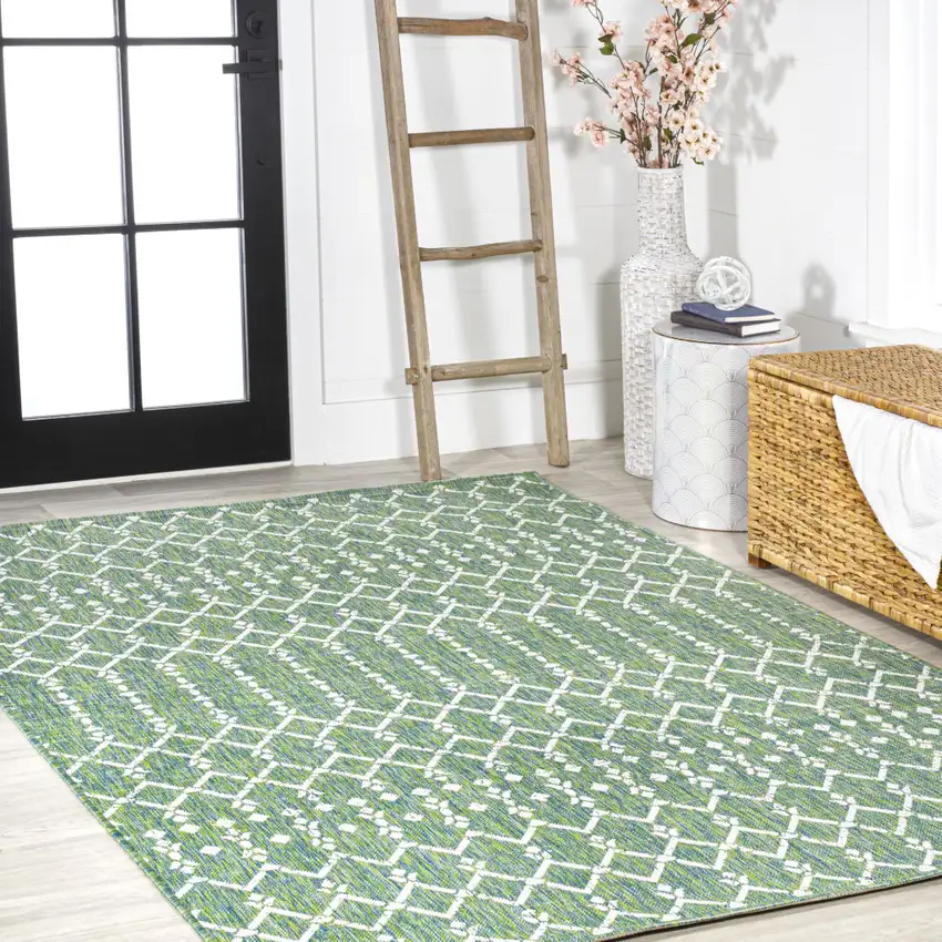 Green And Cream Trellis Indoor Outdoor Area Rug Photo 8
