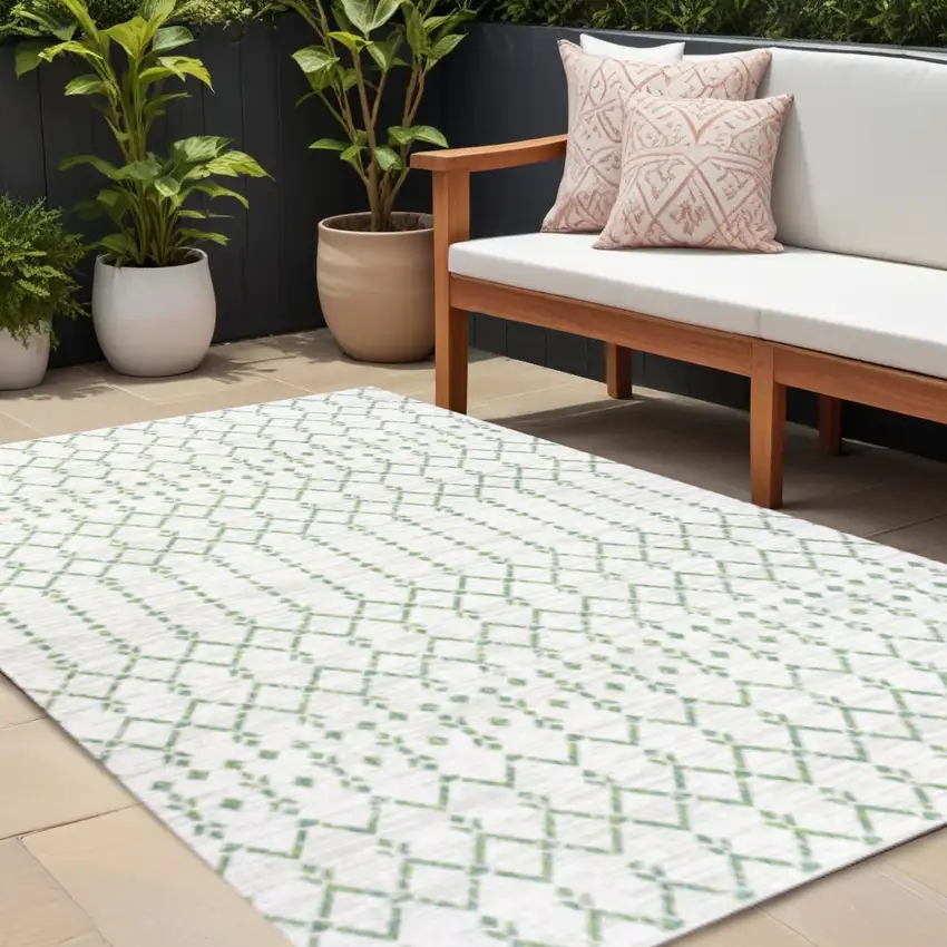 Green And Ivory Trellis Indoor Outdoor Area Rug Photo 1