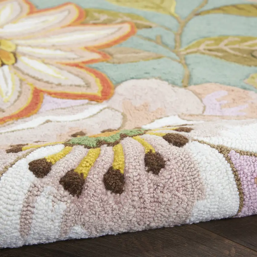 Green Floral Hand Hooked Area Rug Photo 8