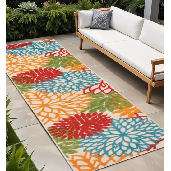 12' Green And Ivory Floral Indoor Outdoor Runner Rug Photo 2