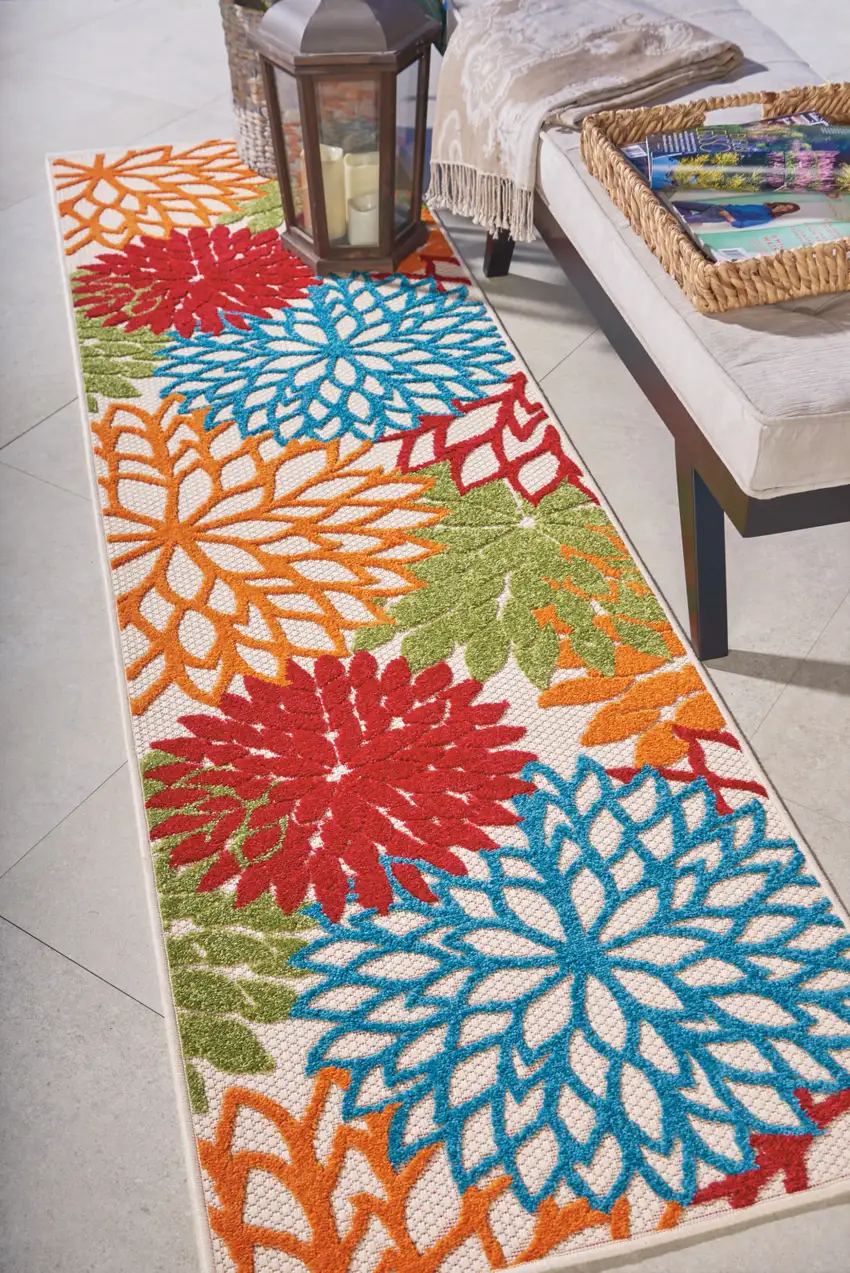 Green And Ivory Floral Indoor Outdoor Area Rug Photo 5