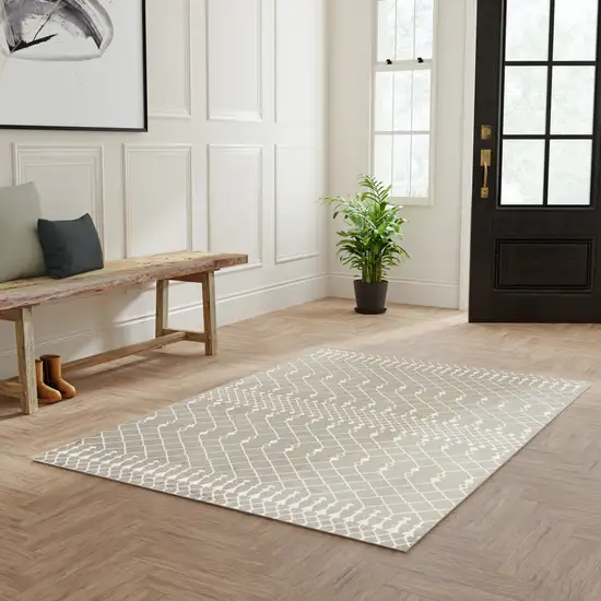 Green Geometric Area Rug Photo 5