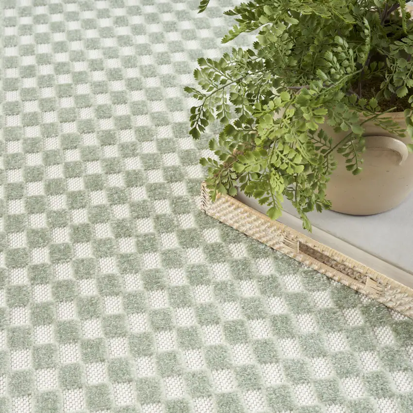 Green Geometric Area Rug Photo 6