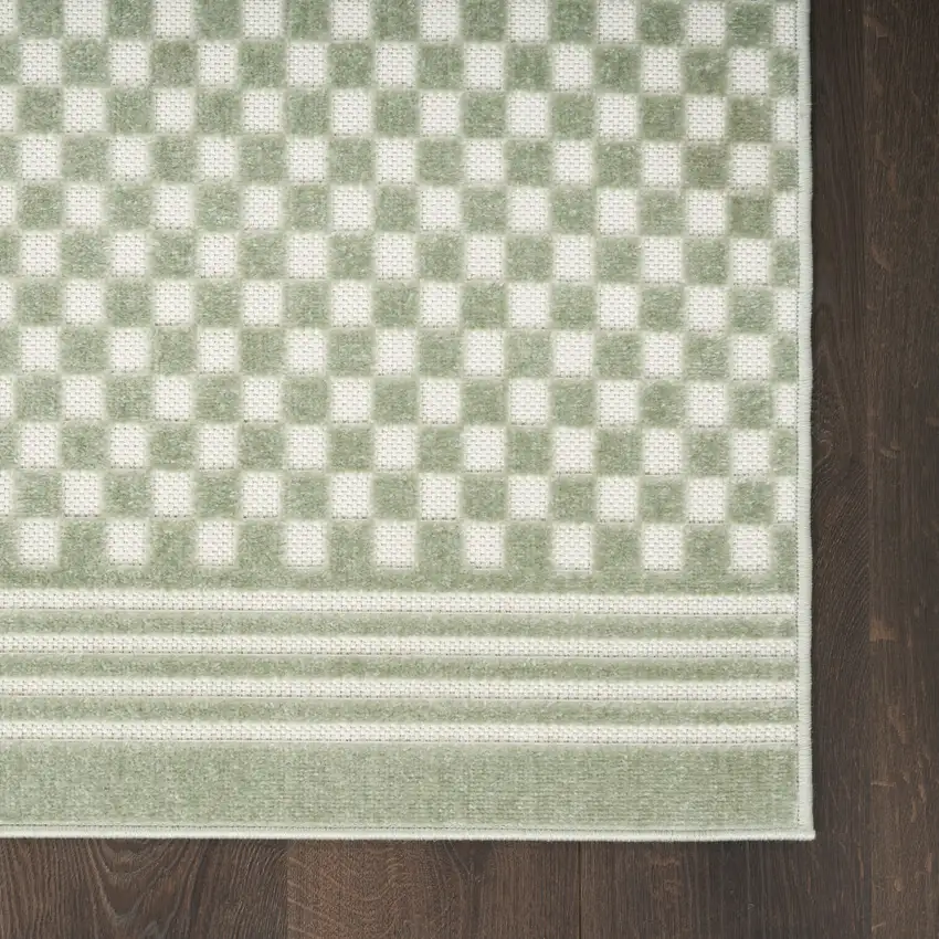 Green Geometric Area Rug Photo 8