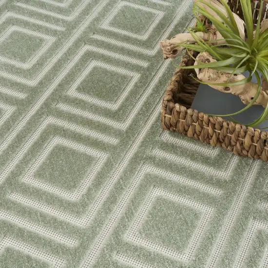 Green Geometric Area Rug Photo 6