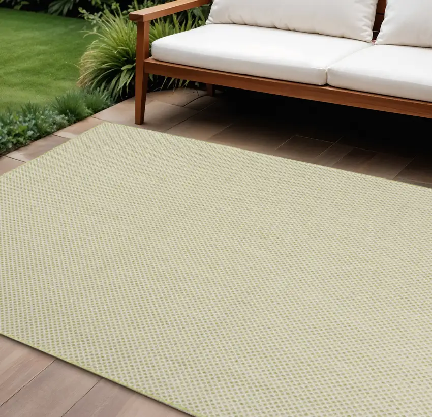Green Geometric Power Loom Area Rug Photo 1