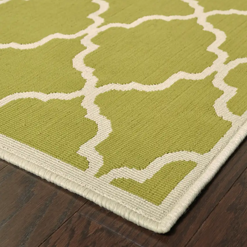Green Geometric Stain Resistant Indoor Outdoor Area Rug Photo 3