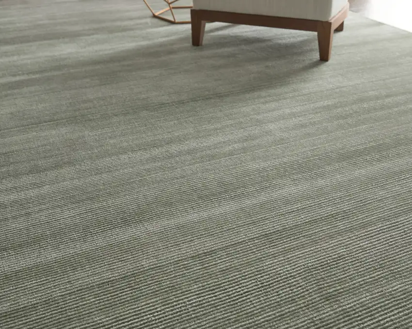 Green Hand Woven Area Rug Photo 4