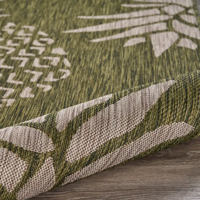 Green Pineapple Indoor Outdoor Area Rug Photo 4