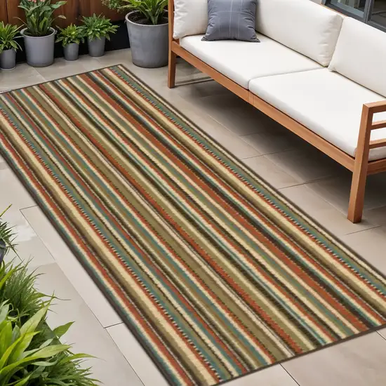 8' Green Indoor Outdoor Runner Rug Photo 1