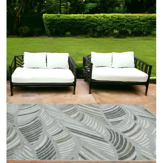 7' X 9' Grey Feather Pattern Indoor Outdoor Area Rug Photo 1