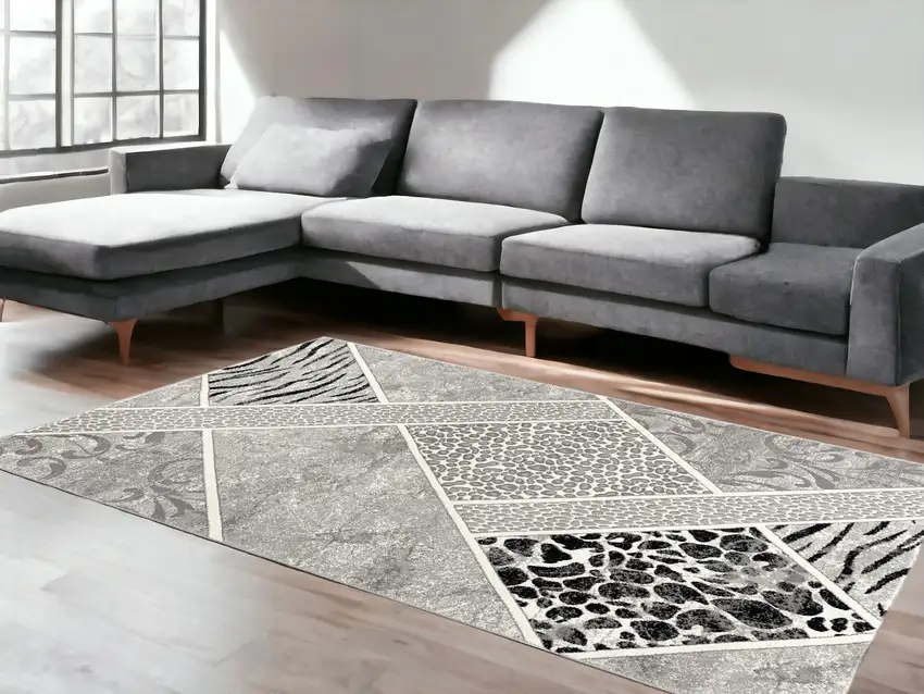 Grey Geometric Power Loom Stain Resistant Area Rug Photo 1