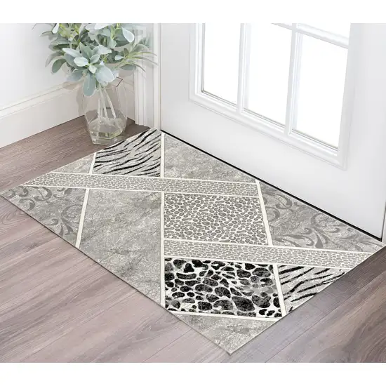 Grey Geometric Power Loom Stain Resistant Area Rug Photo 1
