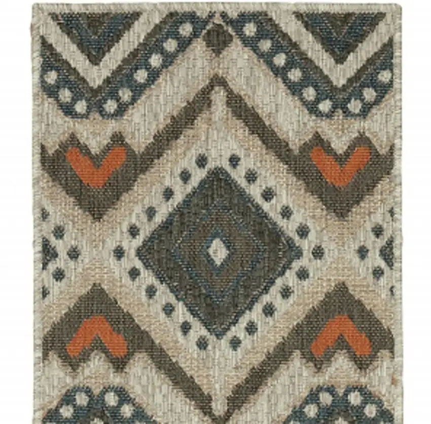 Gray Geometric Stain Resistant Indoor Outdoor Area Rug Photo 4