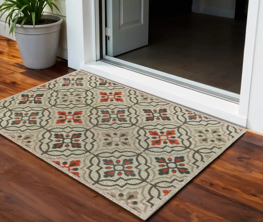 Gray Geometric Stain Resistant Indoor Outdoor Area Rug Photo 1