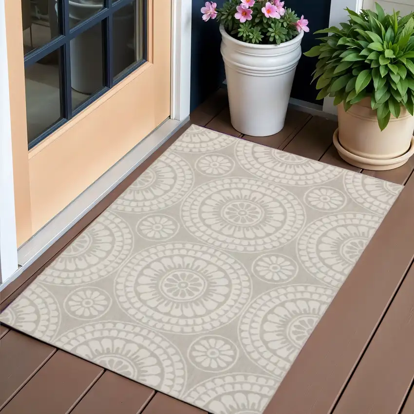 Gray and Ivory Geometric Stain Resistant Indoor Outdoor Area Rug Photo 1