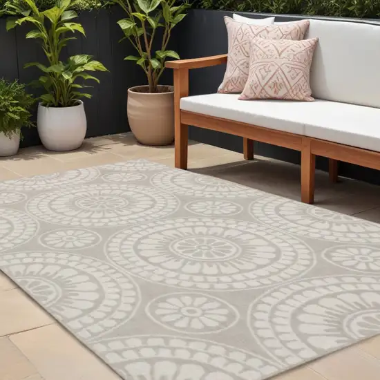 Gray and Ivory Geometric Stain Resistant Indoor Outdoor Area Rug Photo 1