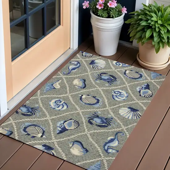 Gray Abstract Handmade Indoor Outdoor Area Rug Photo 1