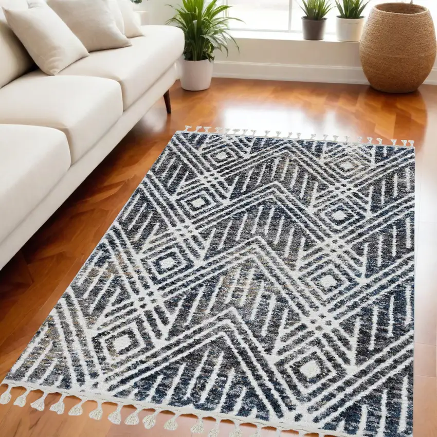 Gray and Ivory Geometric Area Rug Photo 1