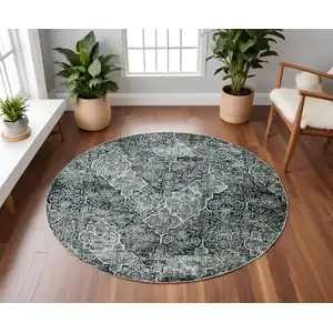 Photo of Grey Machine Woven Traditional Quatrefoil Round Indoor Area Rug