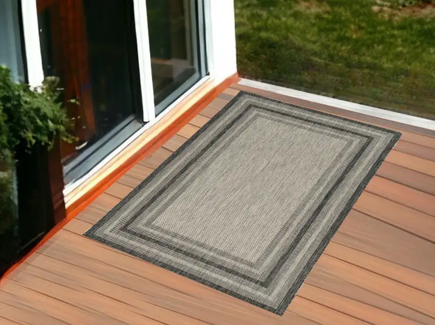3'X4' Grey Machine Woven Uv Treated Bordered Indoor Outdoor Accent Rug Photo 1