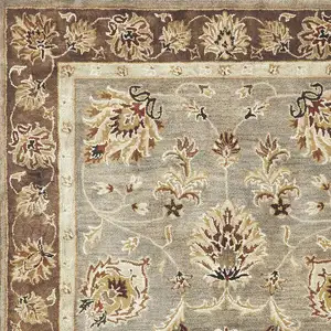 Photo of Grey Mocha Hand Tufted Traditional Floral Indoor Area Rug