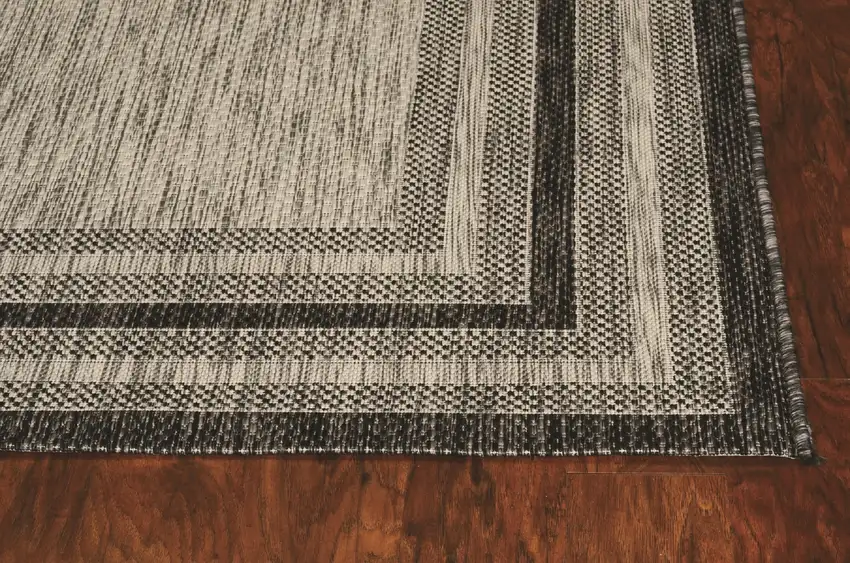Grey Polypropylene Area Rug Photo 3