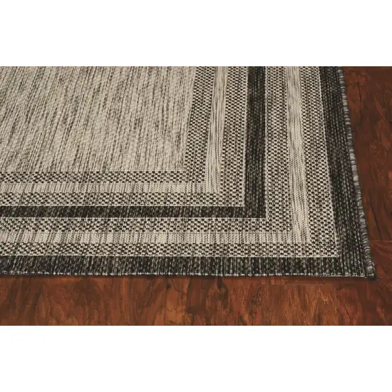 Grey Polypropylene Area Rug Photo 3