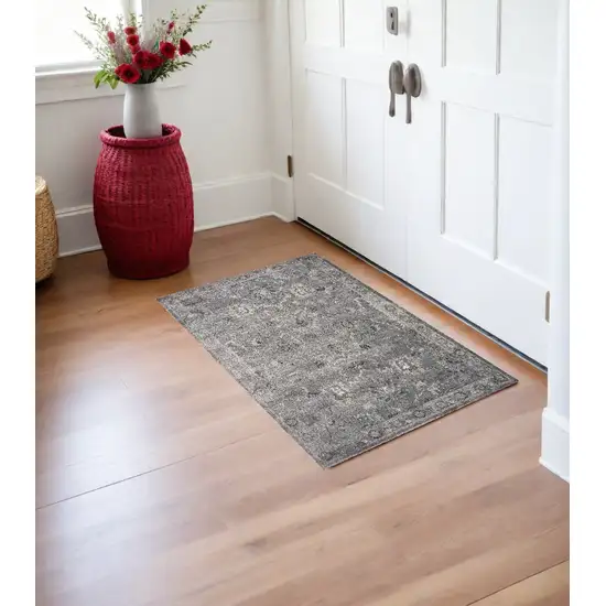 Gray Floral Area Rug Photo 1