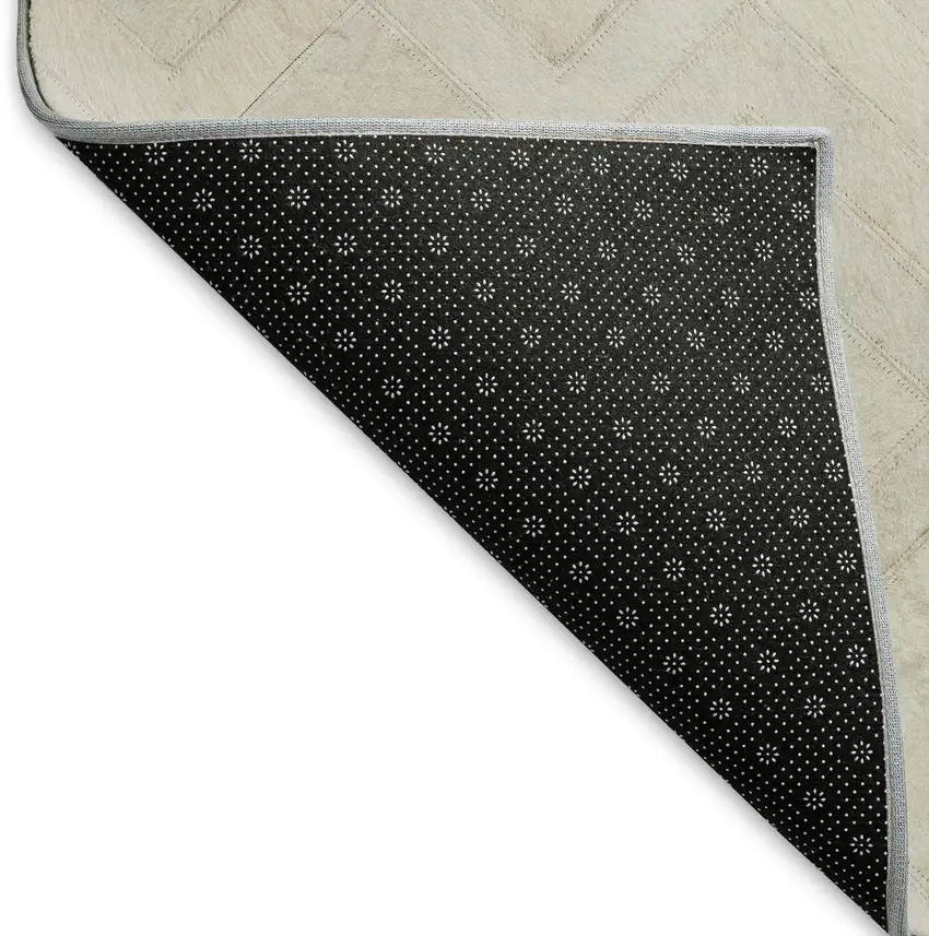 Ivory And Gray Geometric Washable Area Rug With UV Protection Photo 3