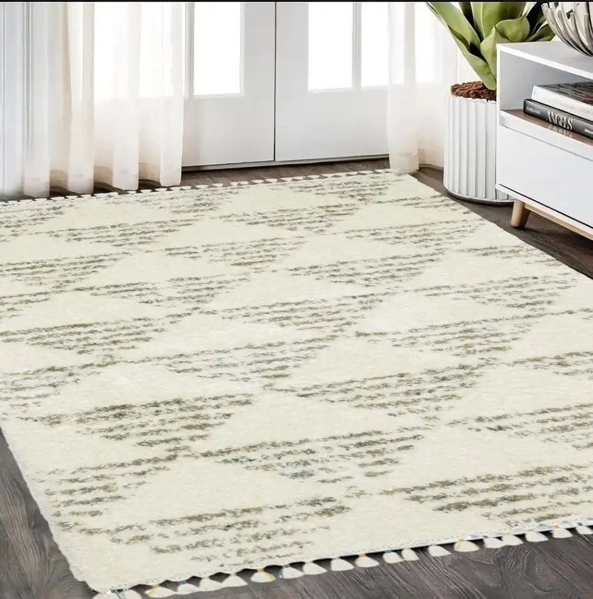 Ivory And Green Geometric Shag Area Rug With Fringe Photo 1