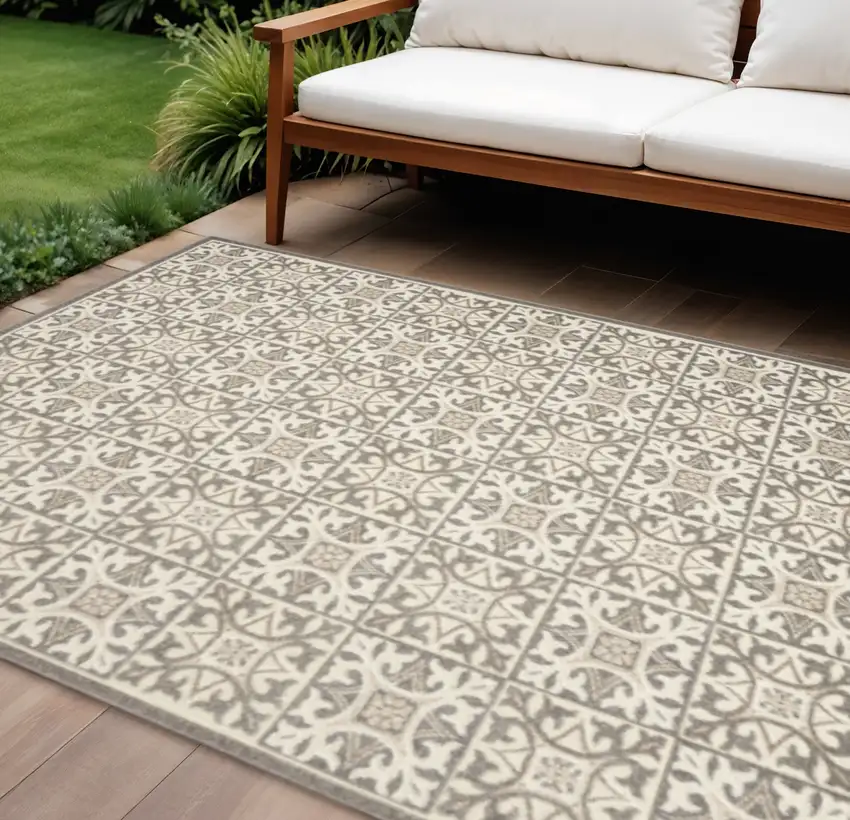 Ivory And Grey Fleur De Lis Stain Resistant Non Skid Area Rug Photo 1