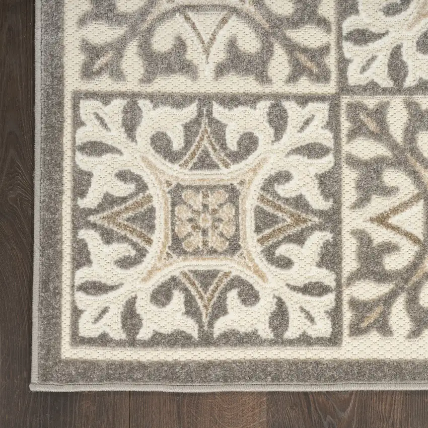 Ivory And Grey Fleur De Lis Stain Resistant Non Skid Area Rug Photo 4