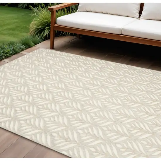 Ivory And Grey Floral Stain Resistant Non Skid Area Rug Photo 1