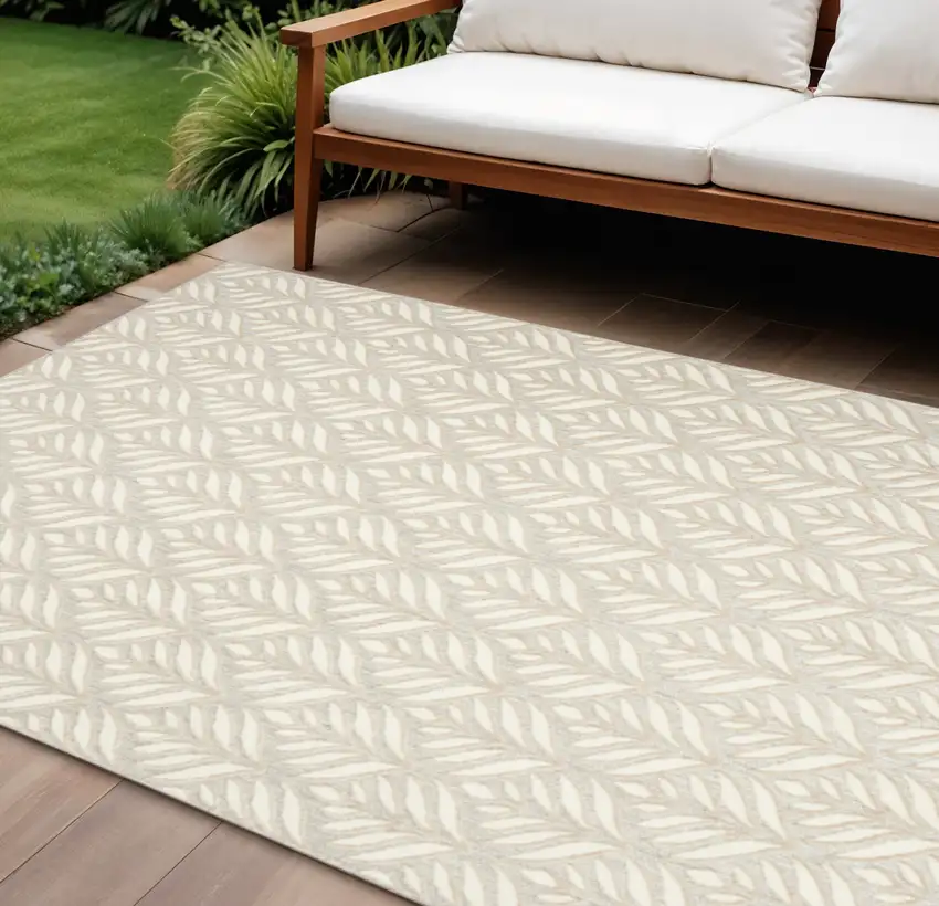 Ivory And Grey Floral Stain Resistant Non Skid Area Rug Photo 1