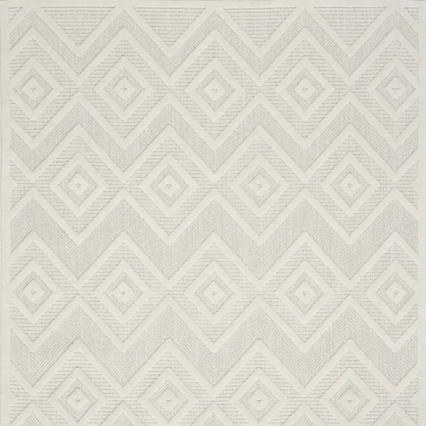Ivory And White Argyle Indoor Outdoor Area Rug Photo 4