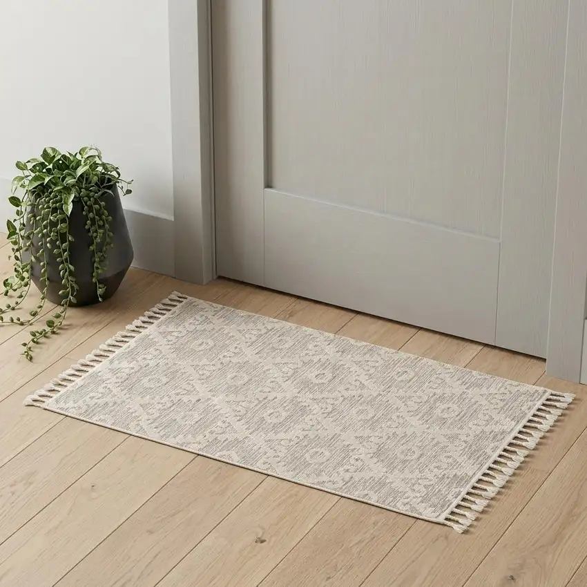 Ivory Chevron Area Rug Photo 1