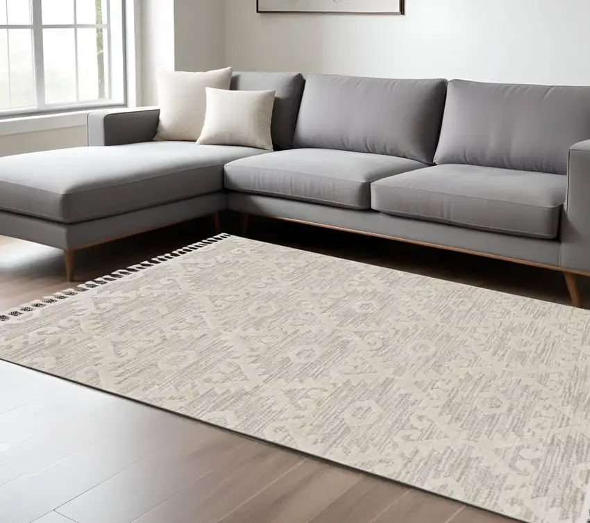 Ivory Beige Diamond Area Rug Photo 1
