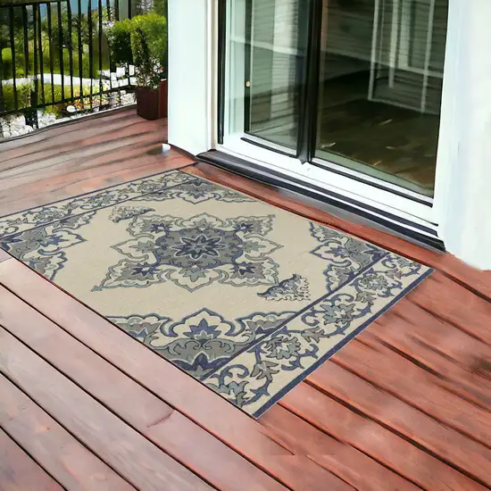 3'X5' Ivory Blue Hand Hooked Floral Medallion Indoor Outdoor Area Rug Photo 1