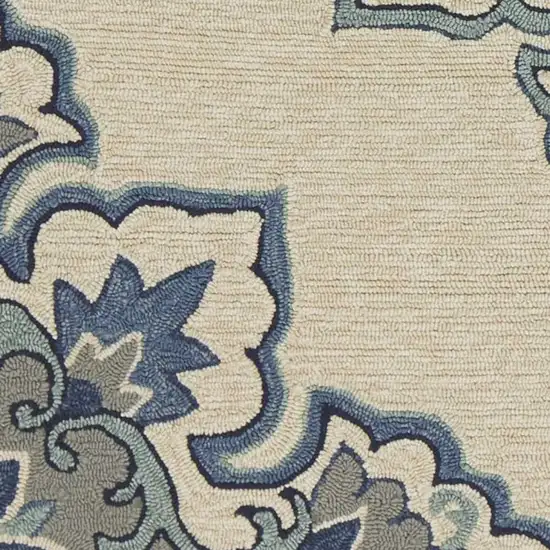 8'X10' Ivory Blue Hand Hooked Uv Treated Floral Medallion Indoor Outdoor Area Rug Photo 3