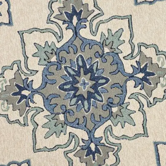 Ivory Blue Hand Hooked UV Treated Floral Medallion Round Indoor Outdoor Area Rug Photo 3