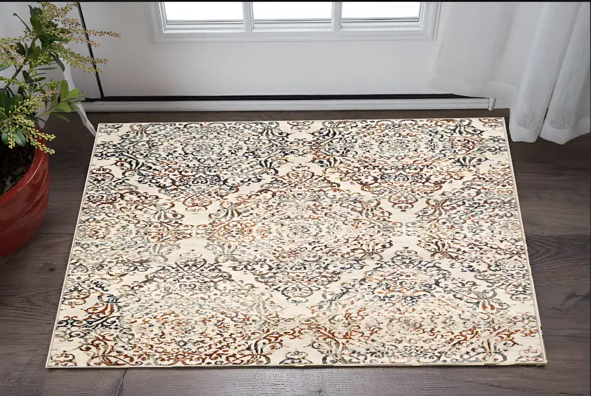 Ivory Oriental Area Rug Photo 1