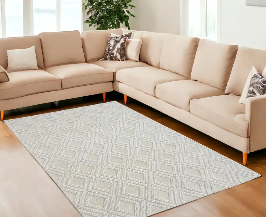 Off White Geometric Dhurrie Area Rug Photo 1