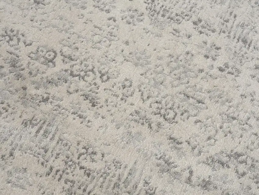 2' X 6' Ivory Distressed Ikat Pattern Area Rug Photo 4