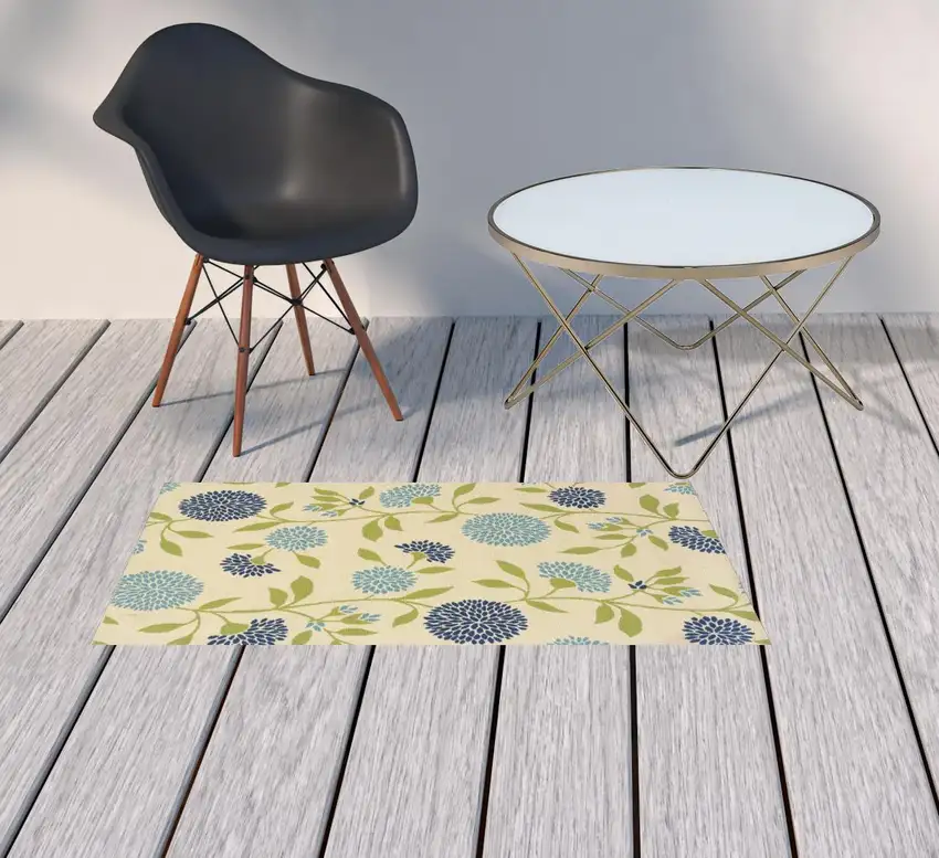 Ivory Floral Stain Resistant Indoor Outdoor Area Rug Photo 2