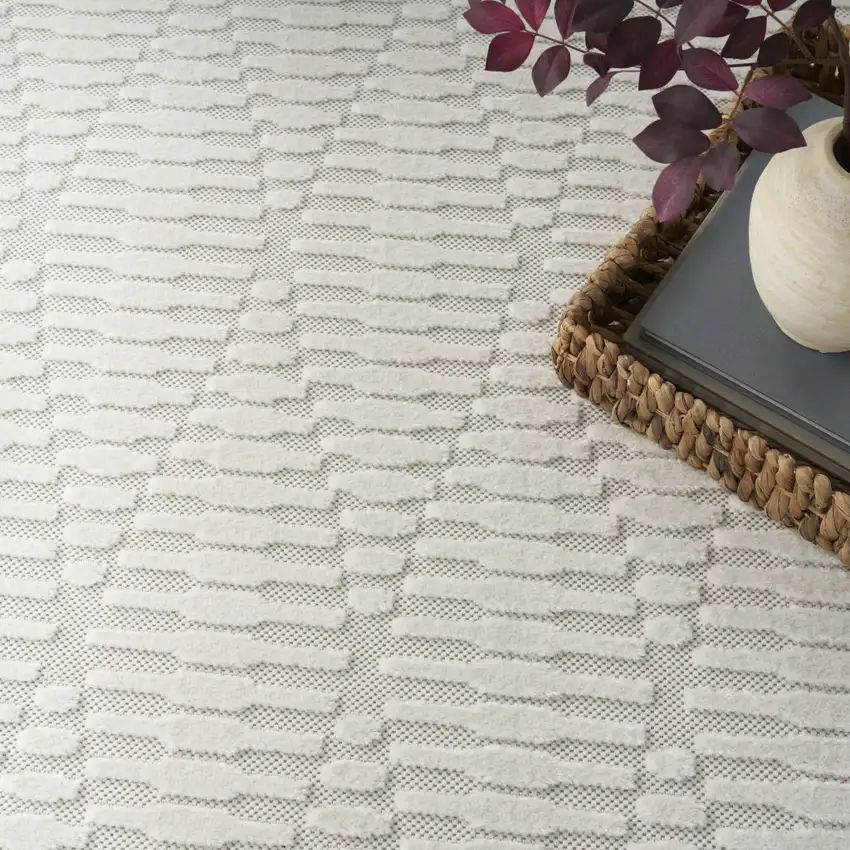 Ivory Geometric Area Rug Photo 4