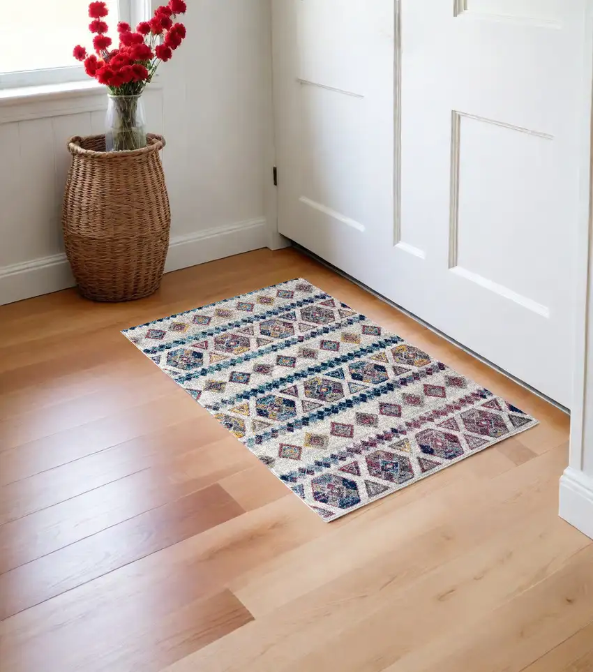 Ivory Geometric Power Loom Area Rug Photo 1