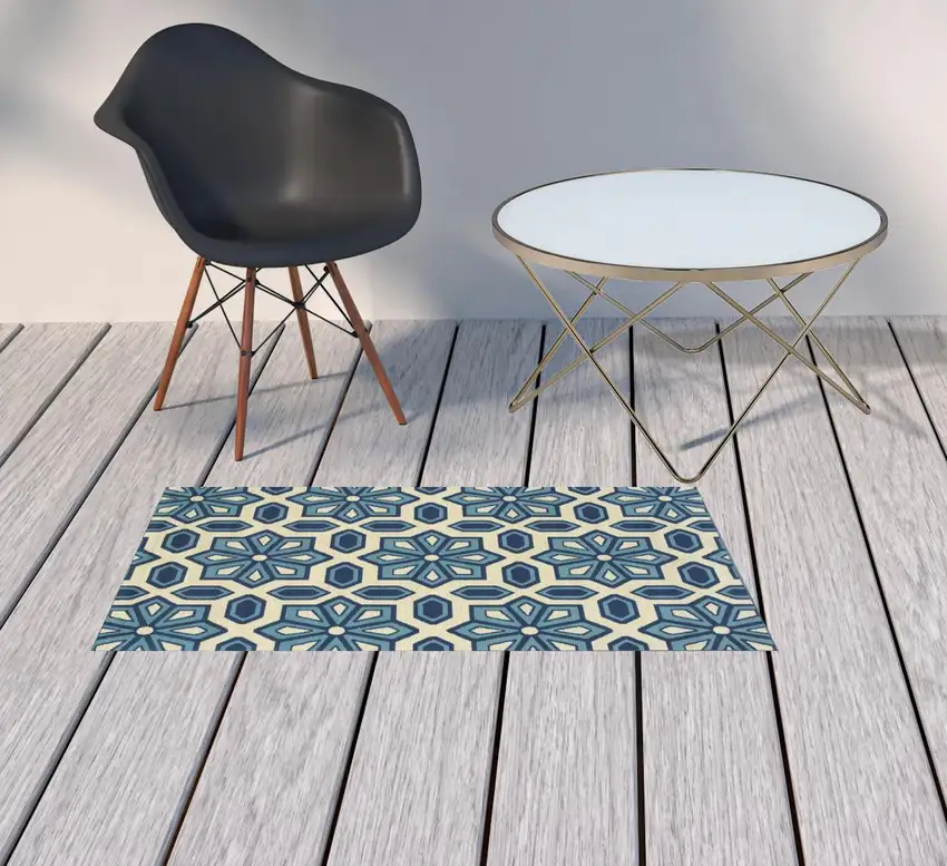 Ivory Geometric Stain Resistant Indoor Outdoor Area Rug Photo 2