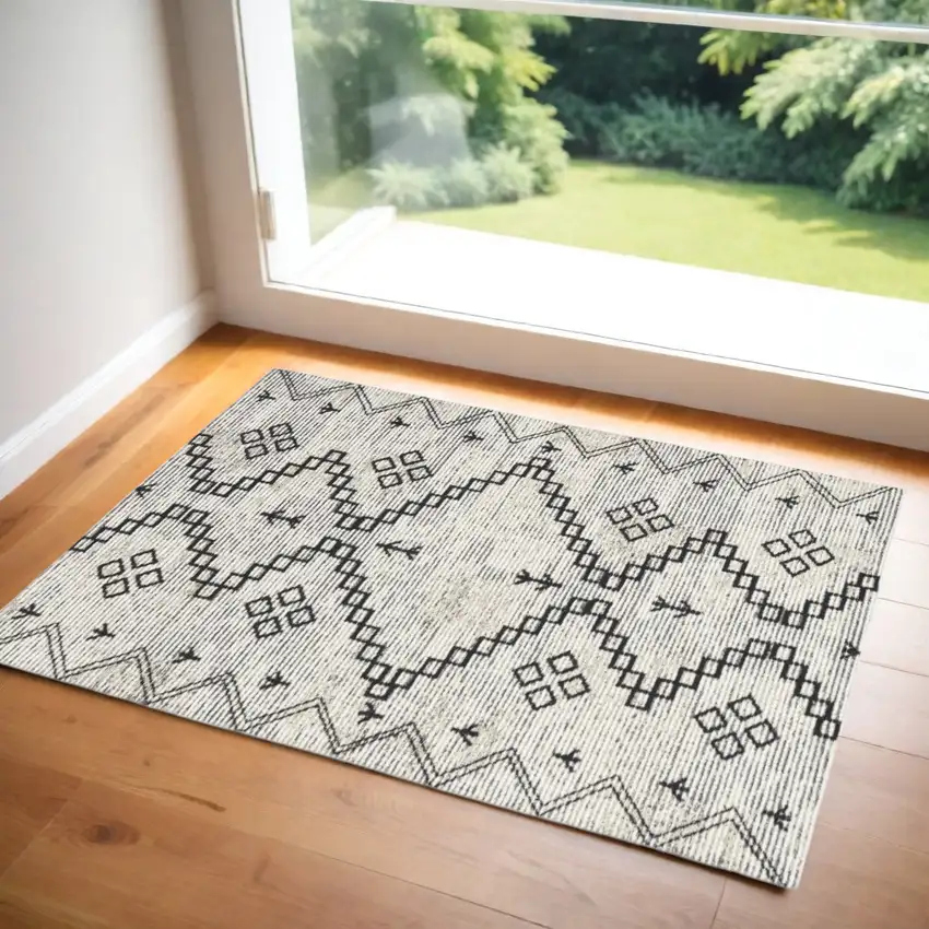 Ivory Geometric Worn Faded Area Rug Photo 1